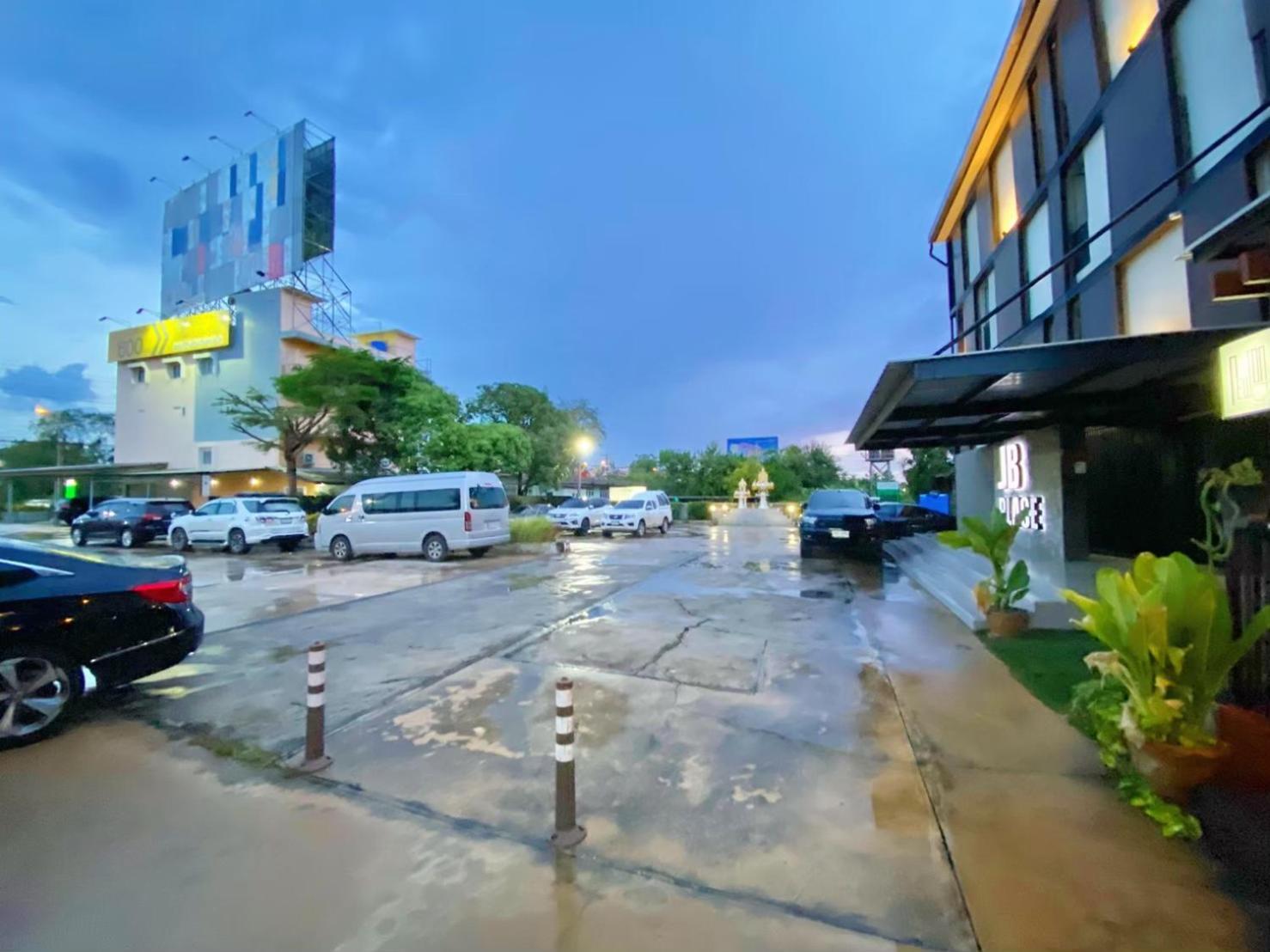 Jb Place Nakhon Pathom Exterior foto